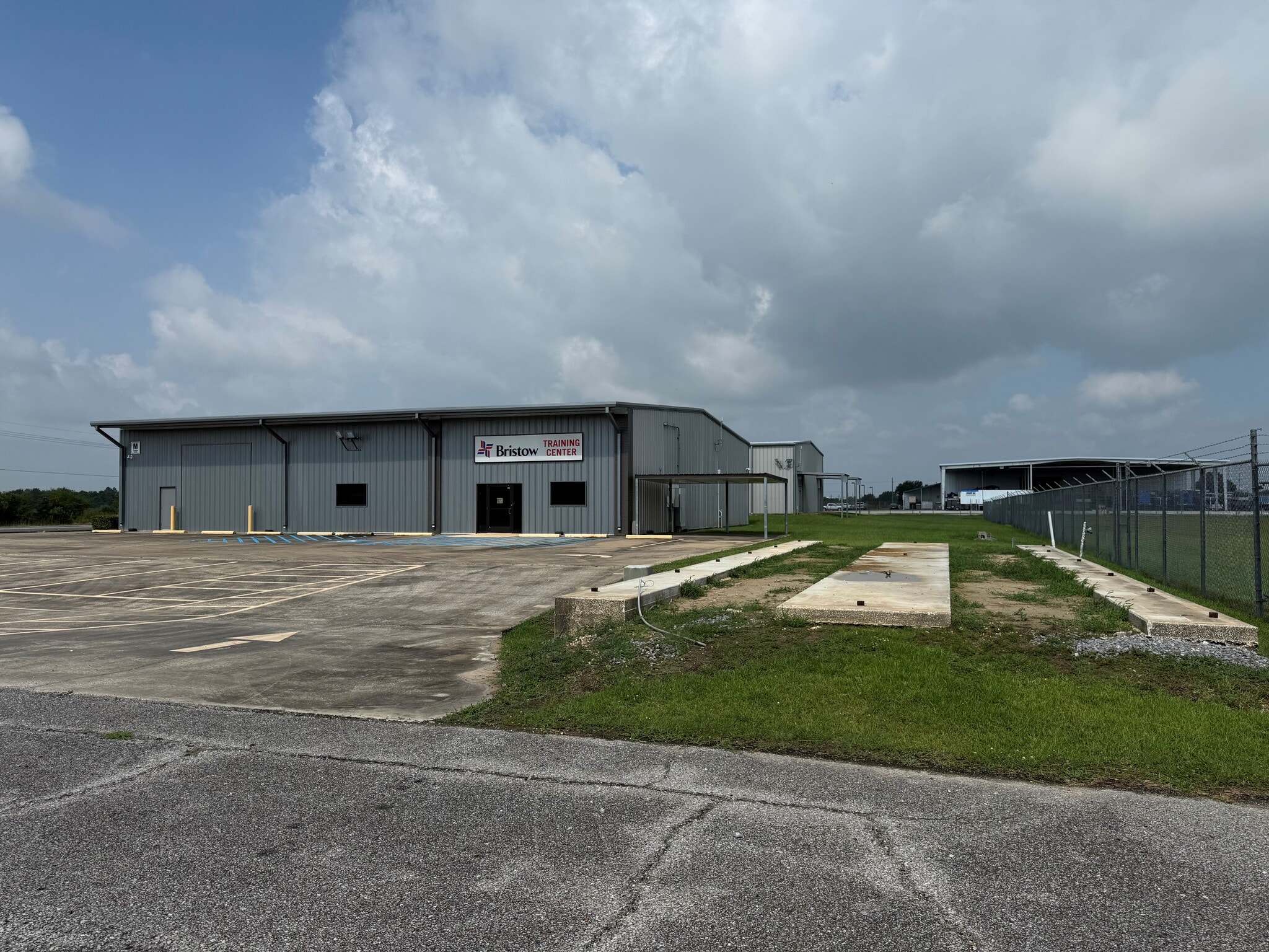 960 W Lincoln Rd, Lake Charles, LA for Sale