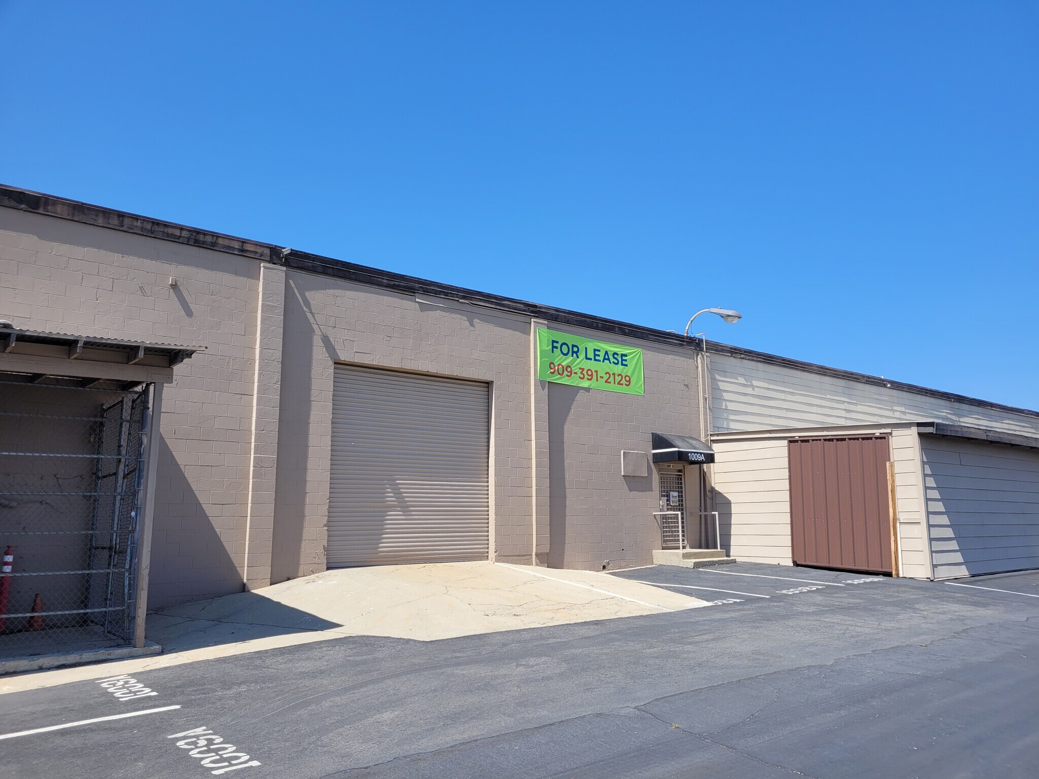 1009-1033 Brooks St, Ontario, CA for Rent