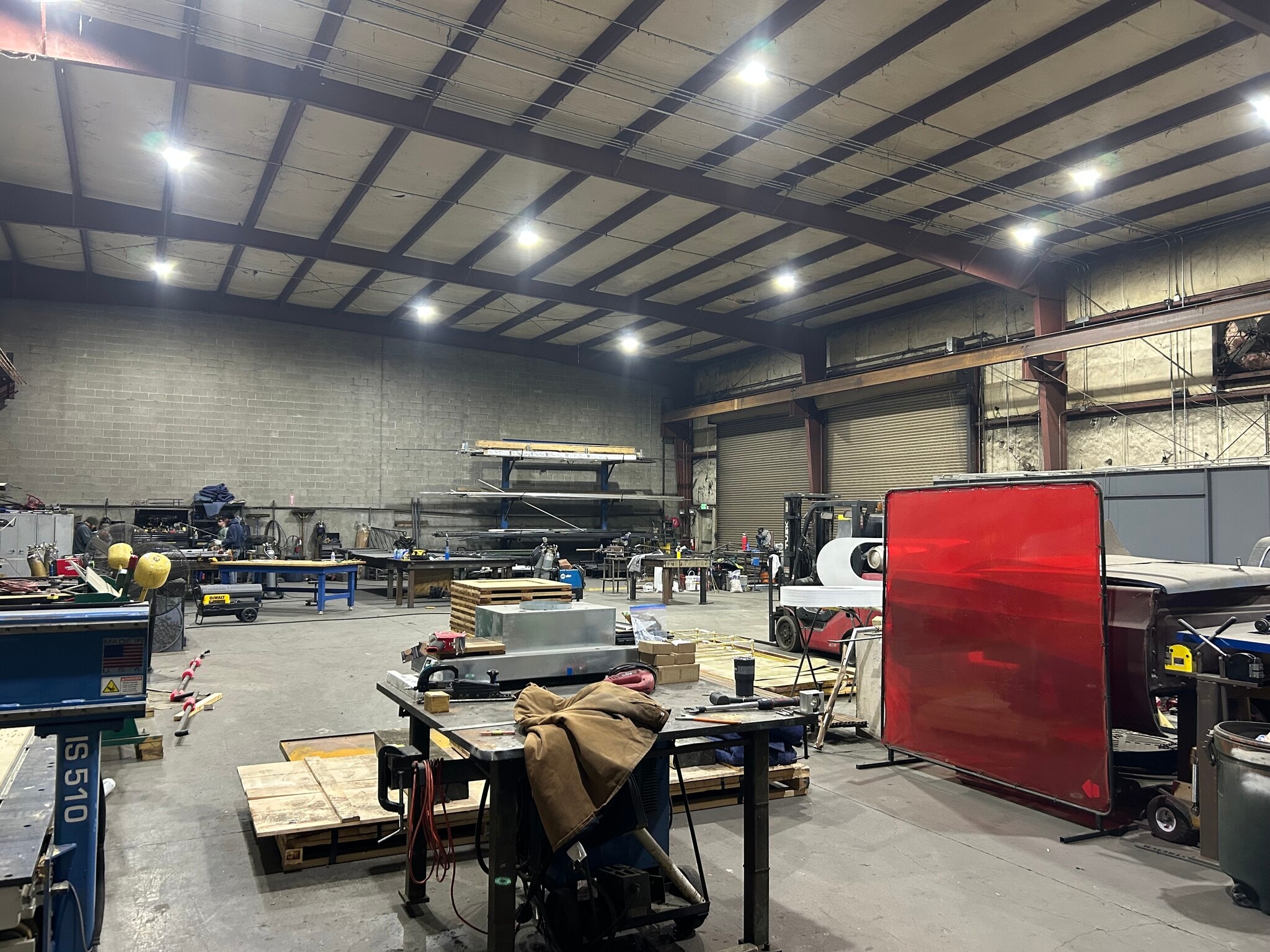 4208 Charlotte Ave, Nashville, TN for Rent