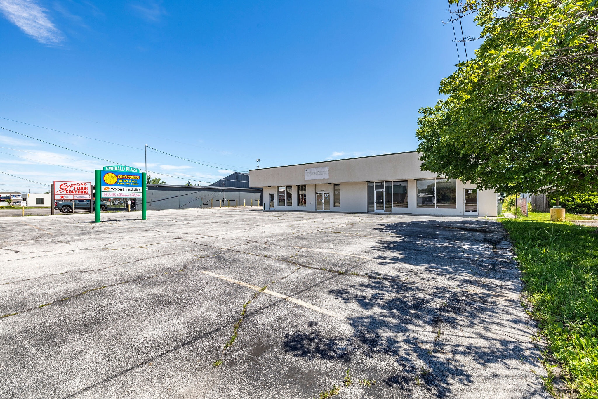3220 Bay Rd, Saginaw, MI for Sale