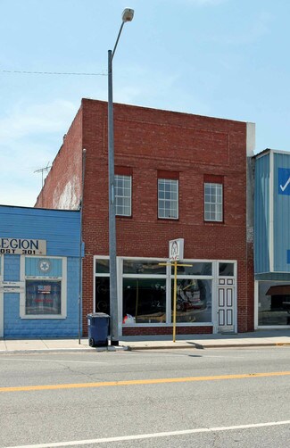 Lexington, OK Storefront Retail/Residential - 102 E Broadway Ave