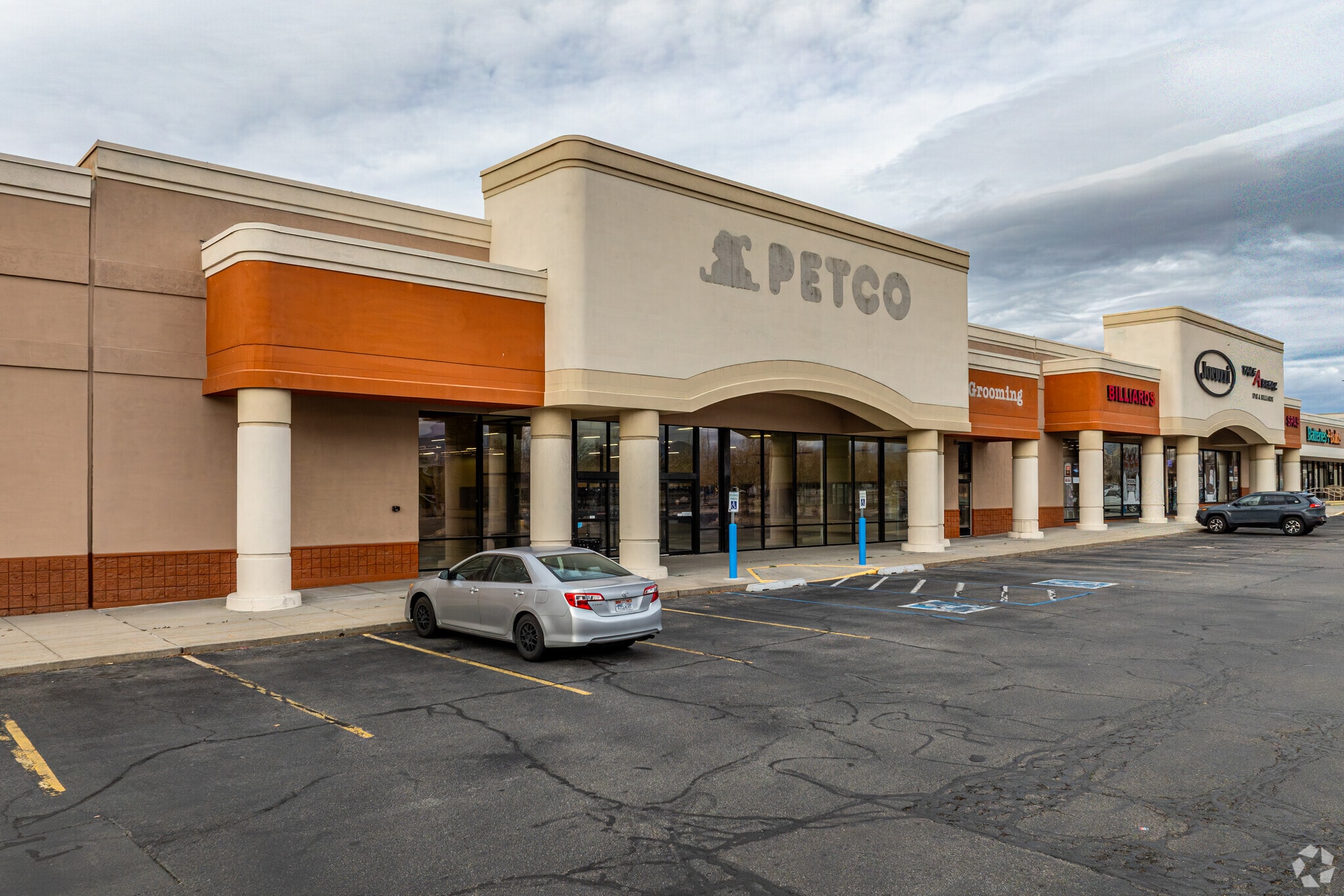 7000 S Redwood Rd, West Jordan, UT for Rent