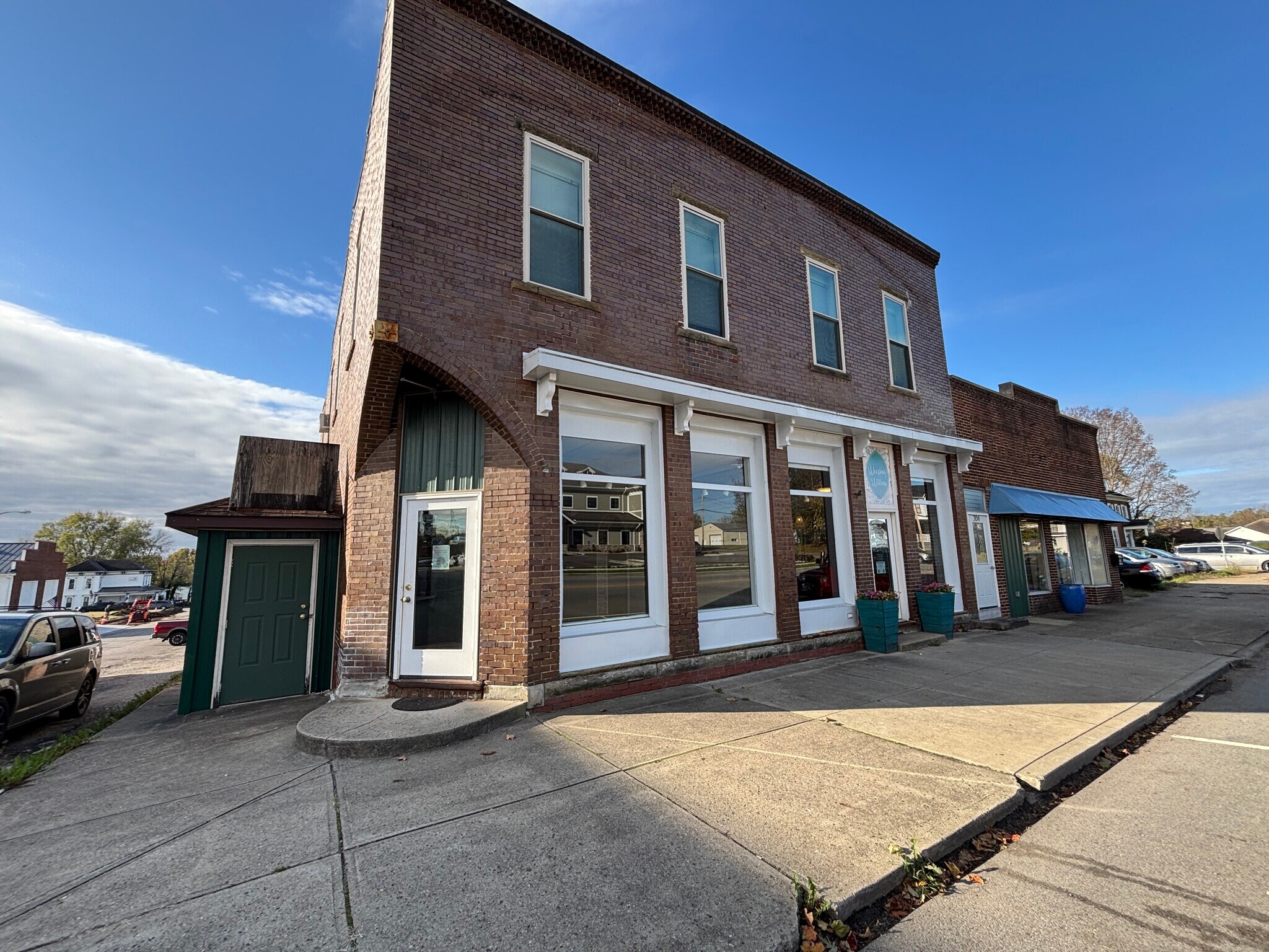 206 W Main St, Mc Arthur, OH for Sale
