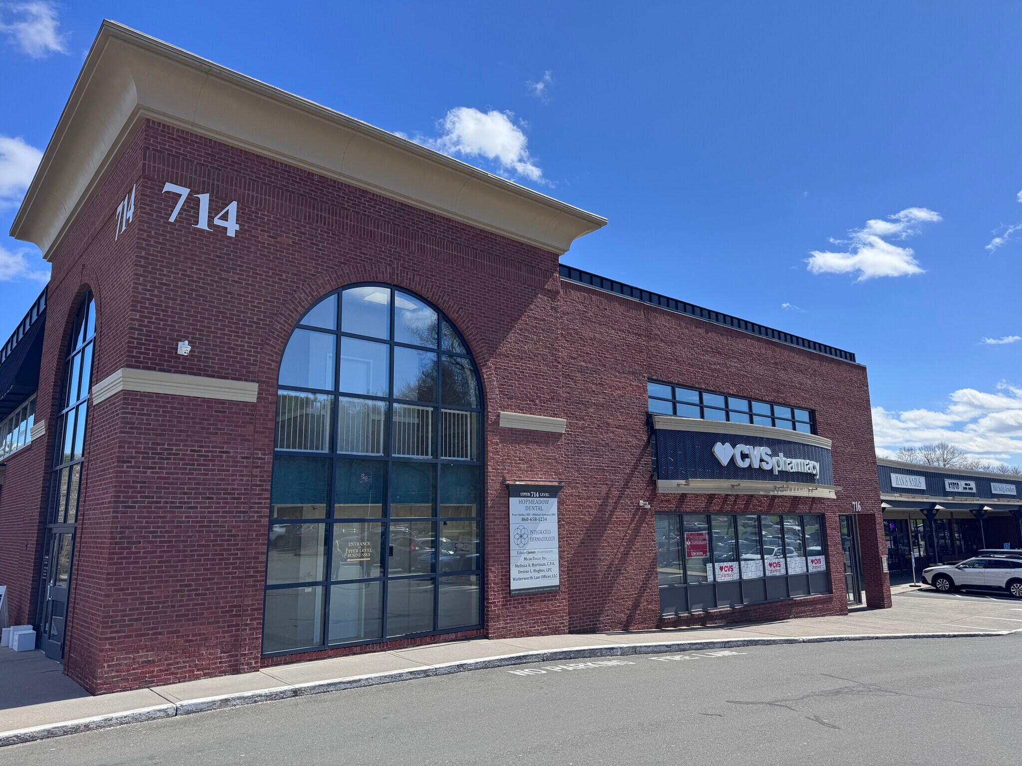700-720 Hopmeadow St, Simsbury, CT for Rent