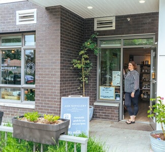 Victoria, BC Retail - 200 Cook St