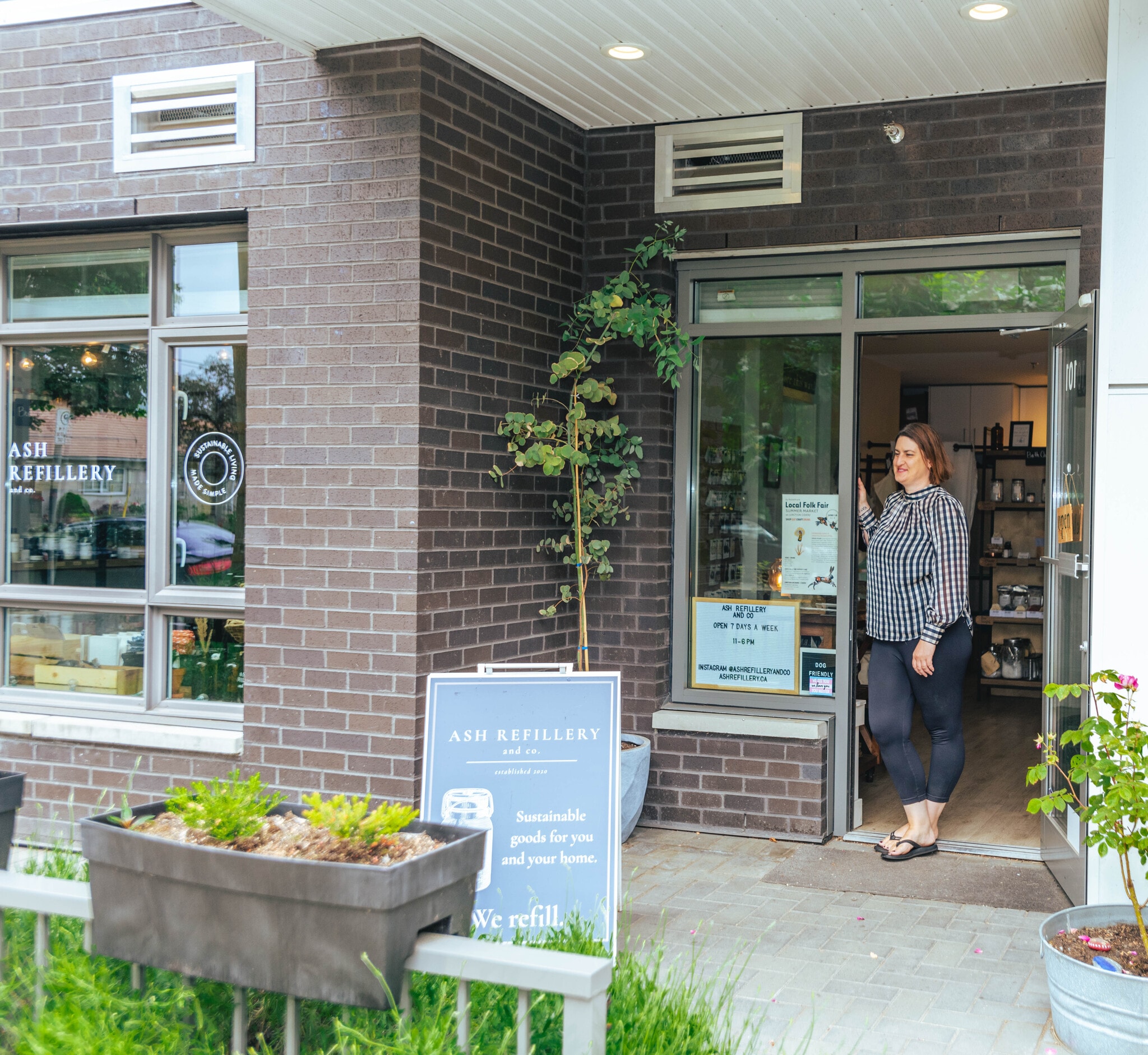 200 Cook St, Victoria, BC for Rent