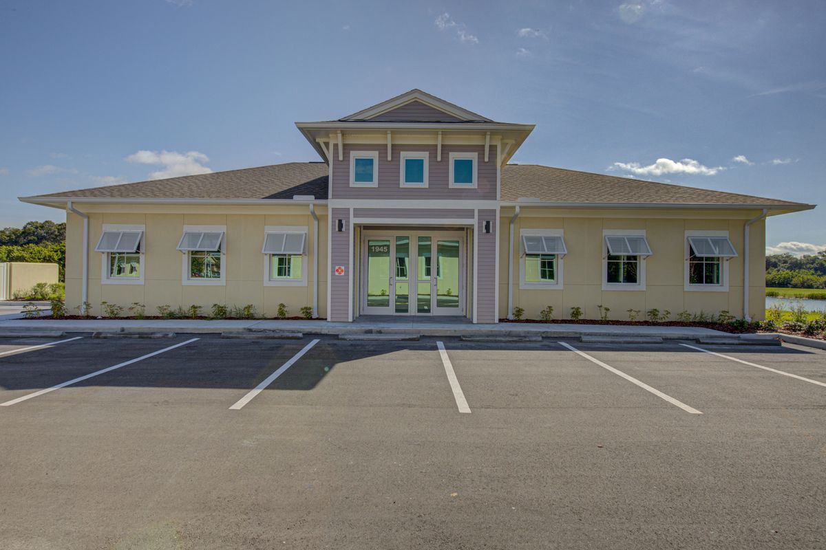 19551959 Worth Ct Bradenton, FL 34211 Office Property for Lease on