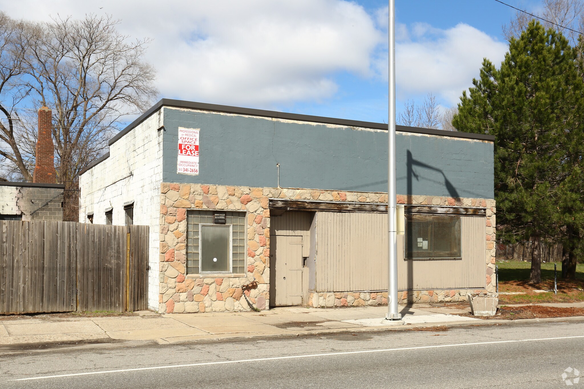 16539 Livernois Ave, Detroit, MI for Rent
