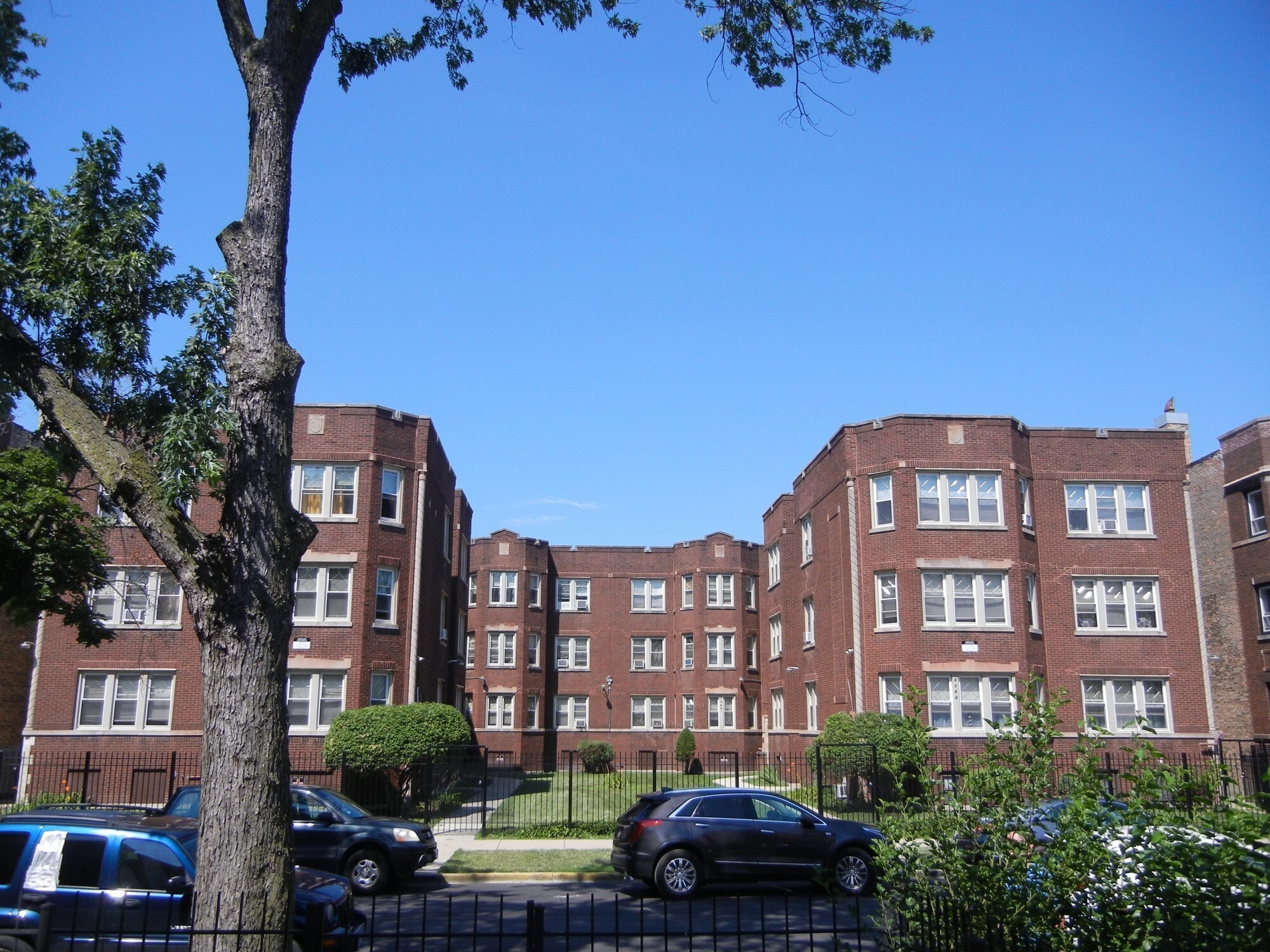1124 N Lawler Ave, Chicago, IL for Sale