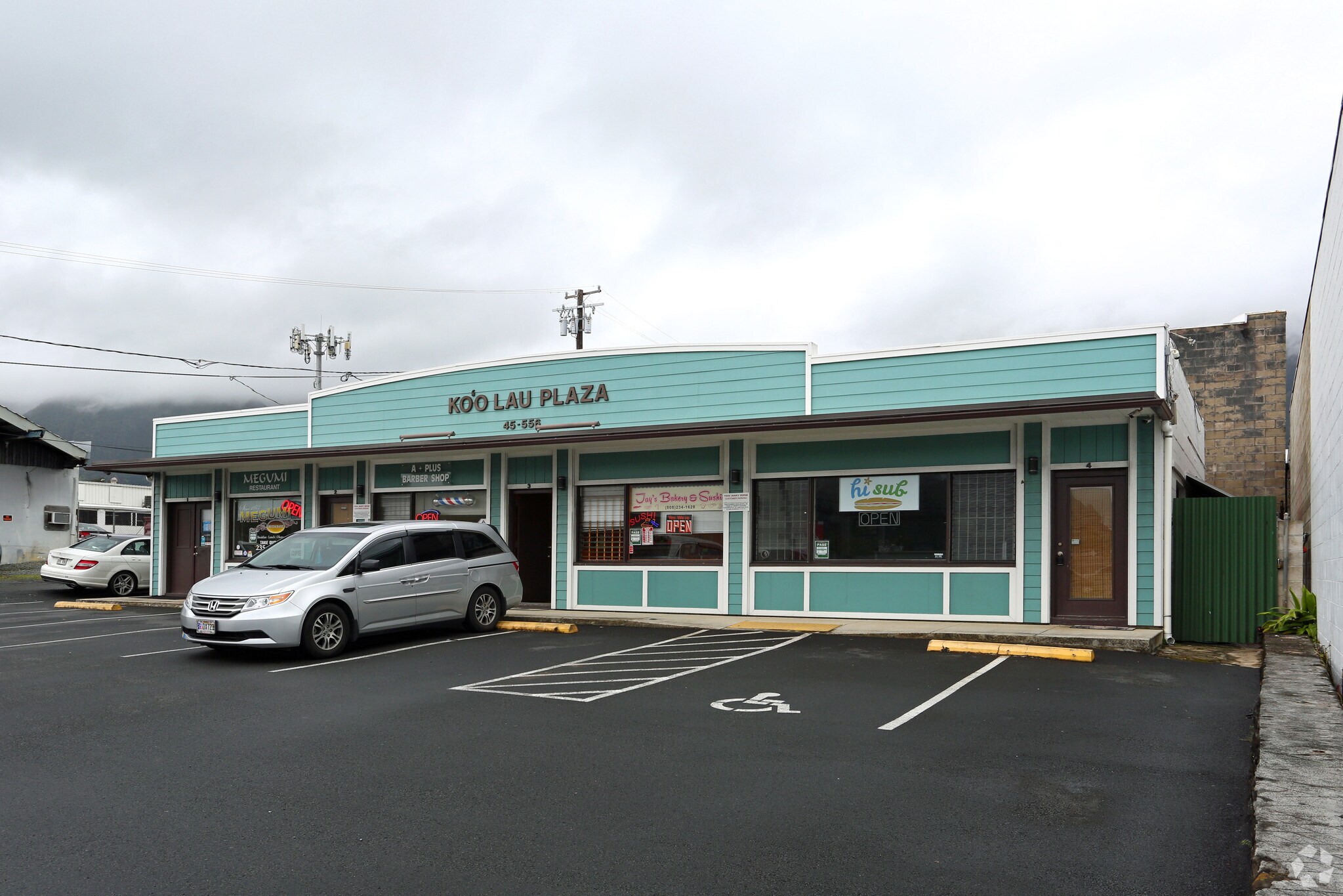 45-556 Kamehameha Hwy, Kaneohe, HI for Rent