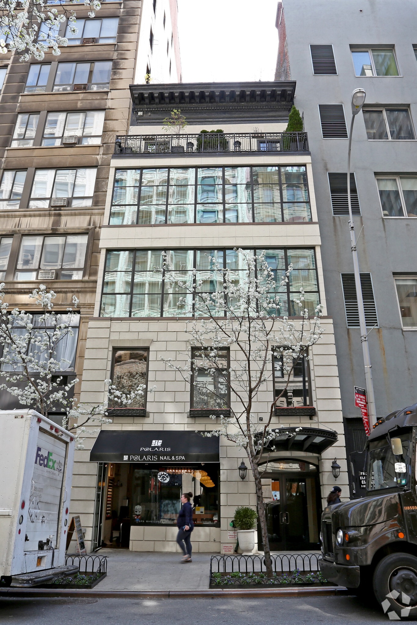 10 E 22nd St, New York, NY for Rent