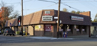 Cincinnati, OH Storefront - 7144 Montgomery Rd