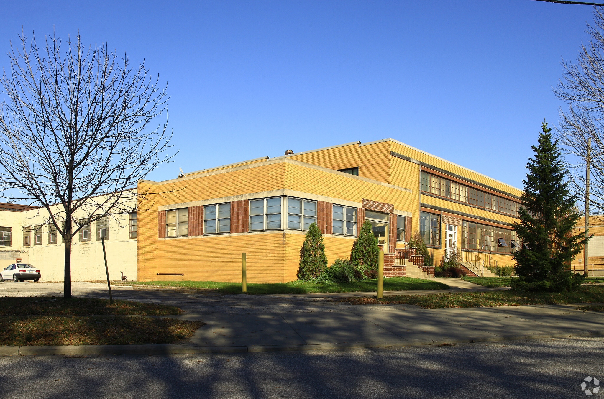 4911 Grant Ave, Cuyahoga Heights, OH for Rent