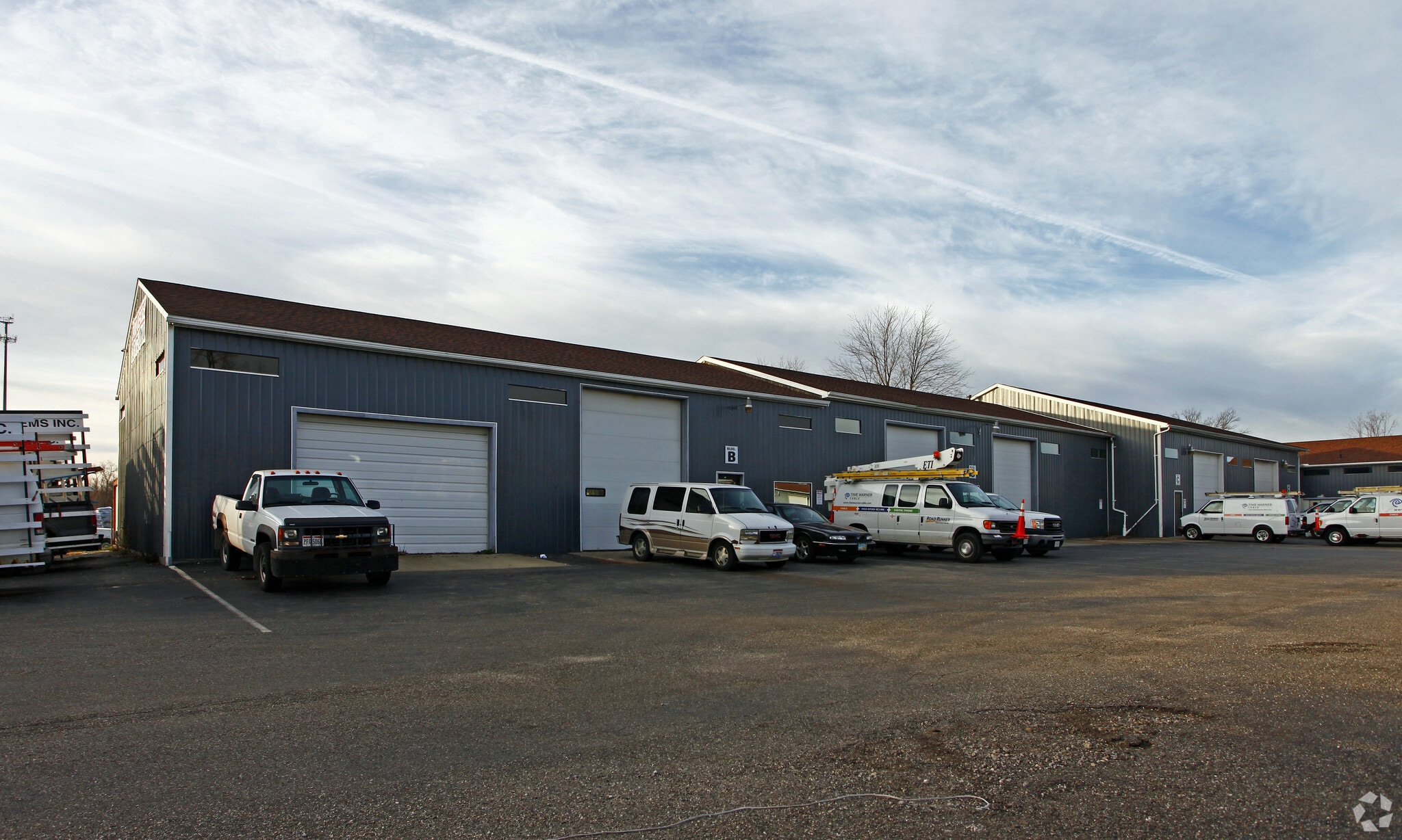 330 Tallmadge Rd, Kent, OH for Sale