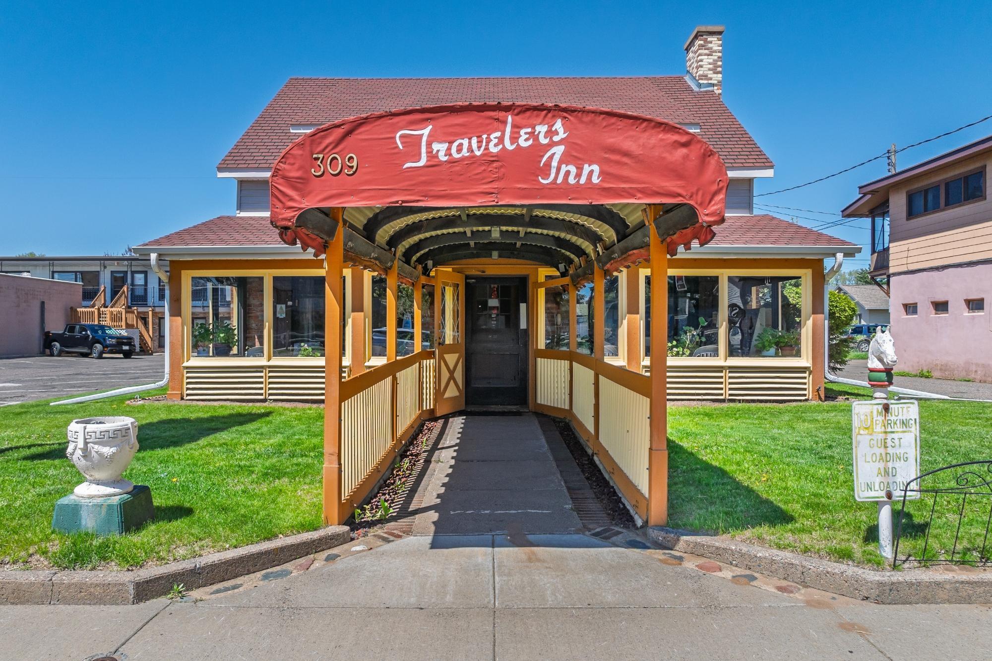 309 E Wall St, Eagle River, WI for Sale