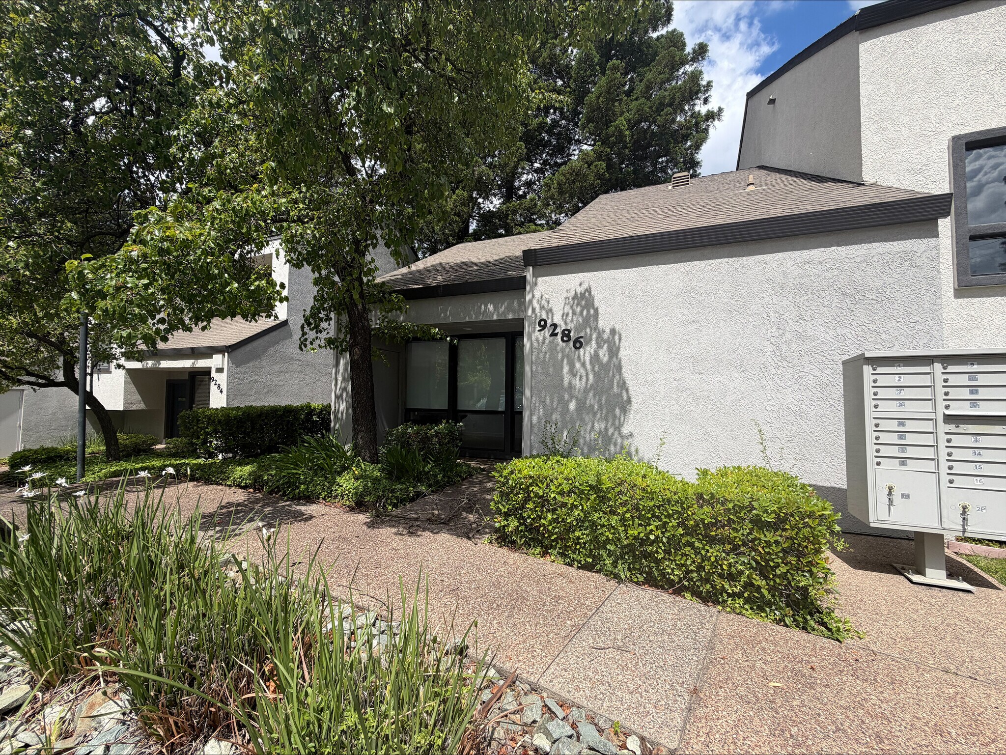 9286-9290 Madison Ave, Orangevale, CA for Rent