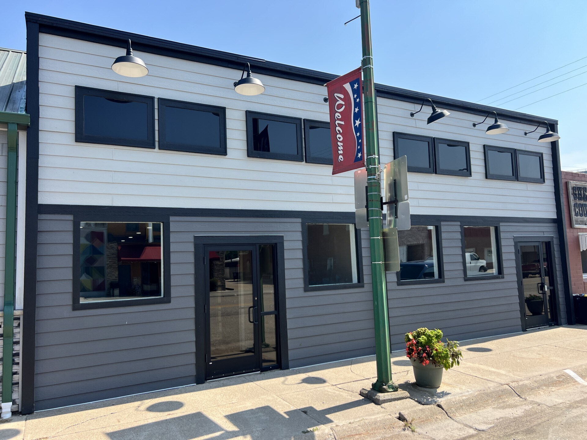 814 10th St, Stanton, NE for Sale