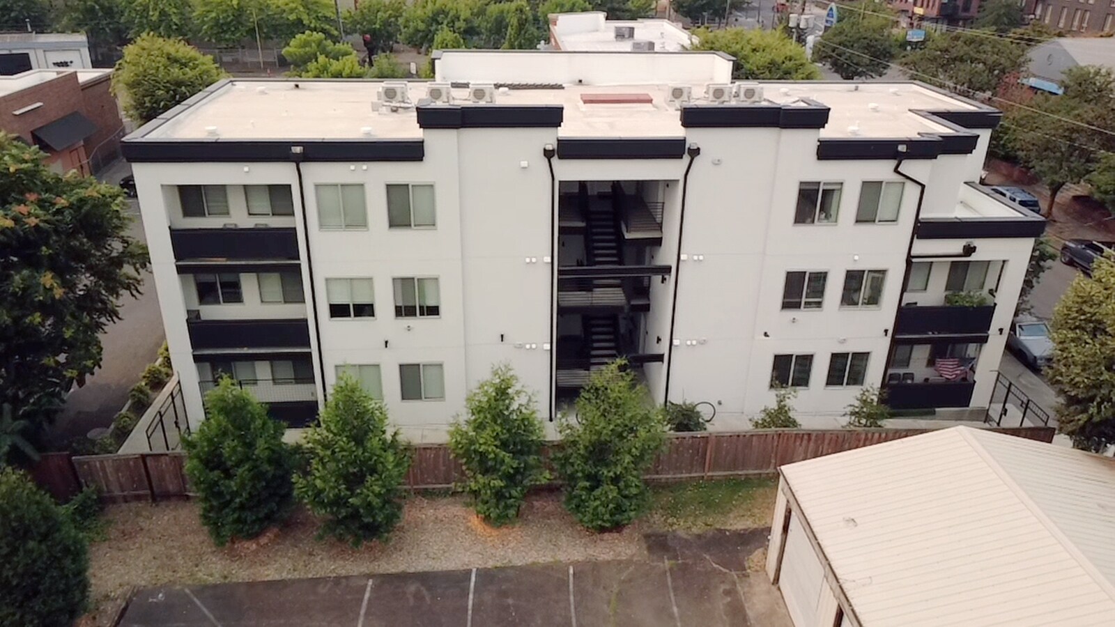 7530 N Richmond Ave, Portland, OR for Sale