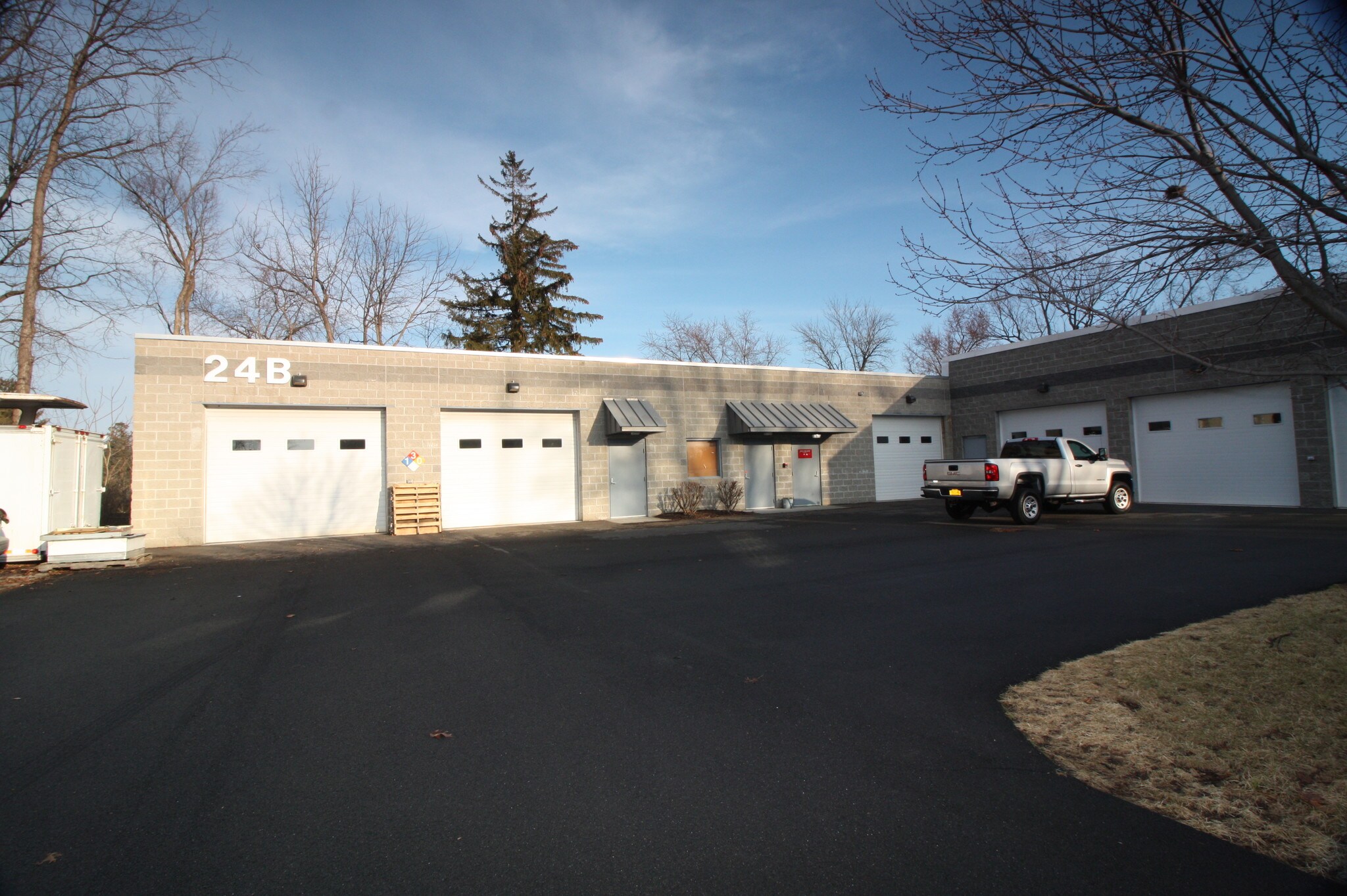 24 Lishakill Rd Albany, NY 12205 Industrial Property for Lease on