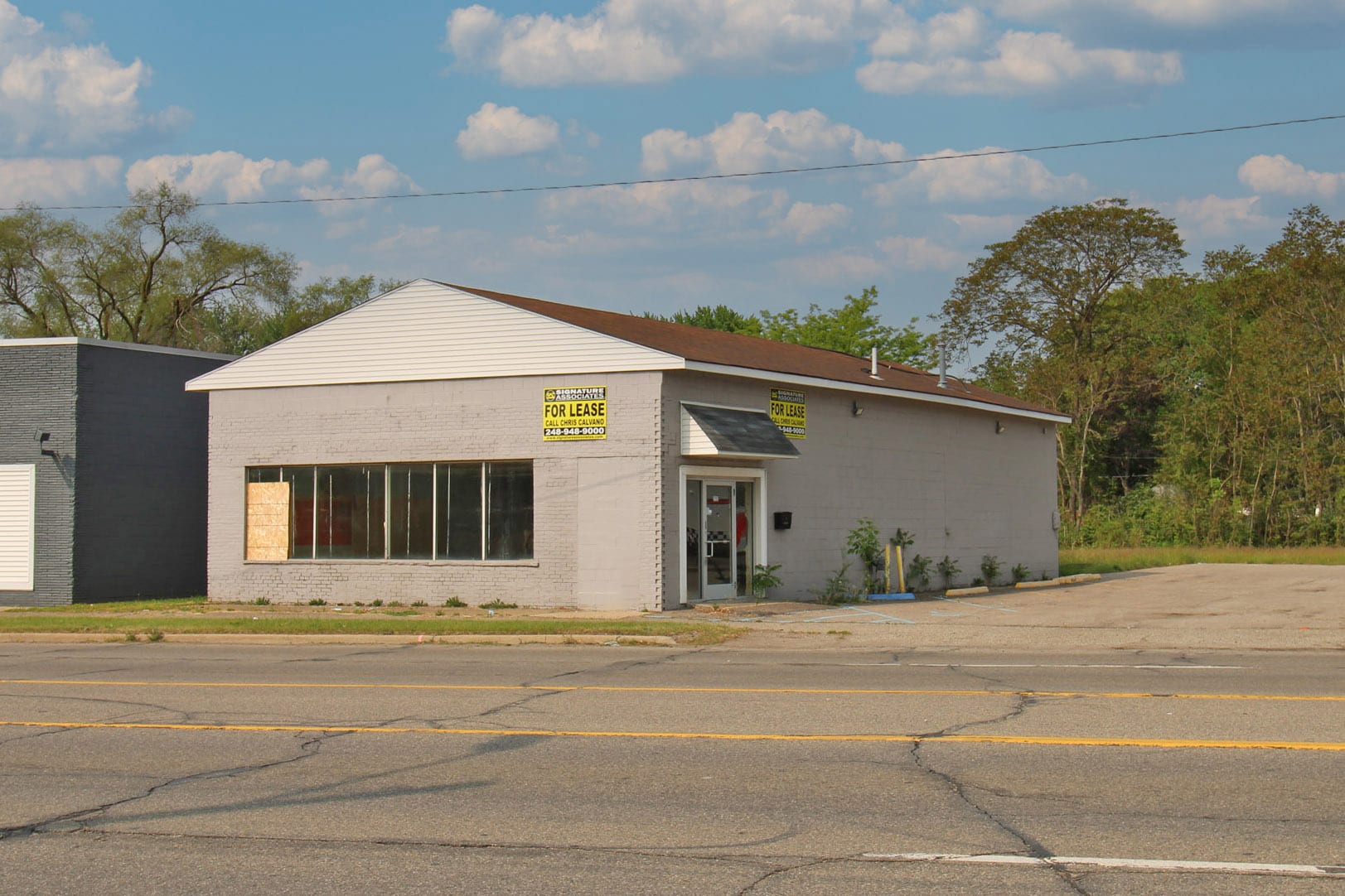2262 S Wayne Rd, Westland, MI for Sale