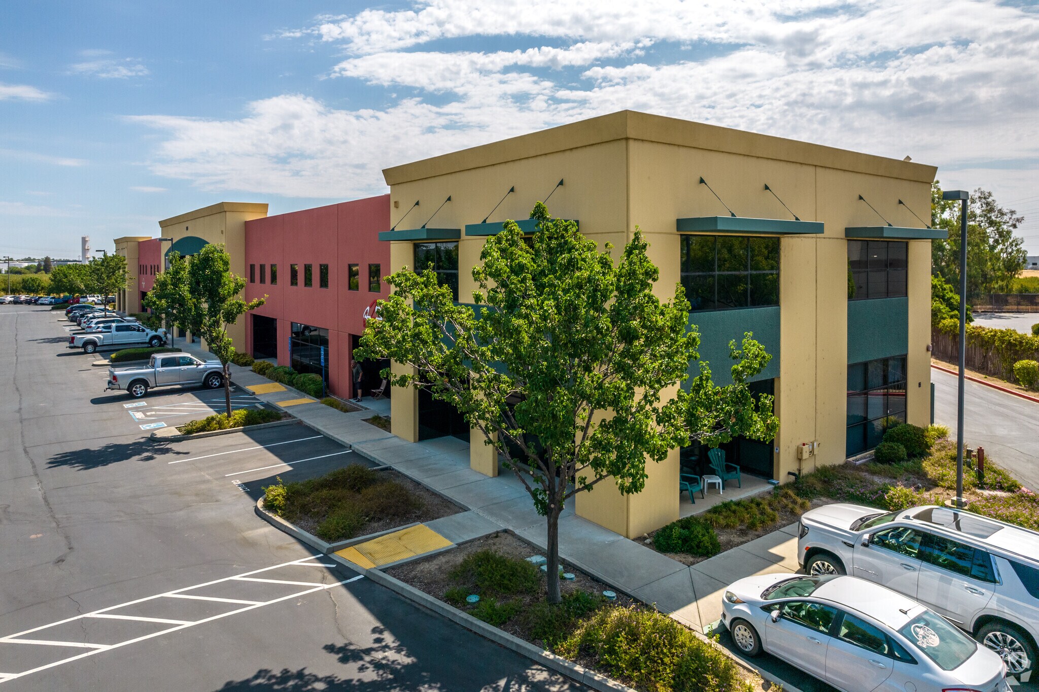 821 Eubanks Dr, Vacaville, CA for Sale