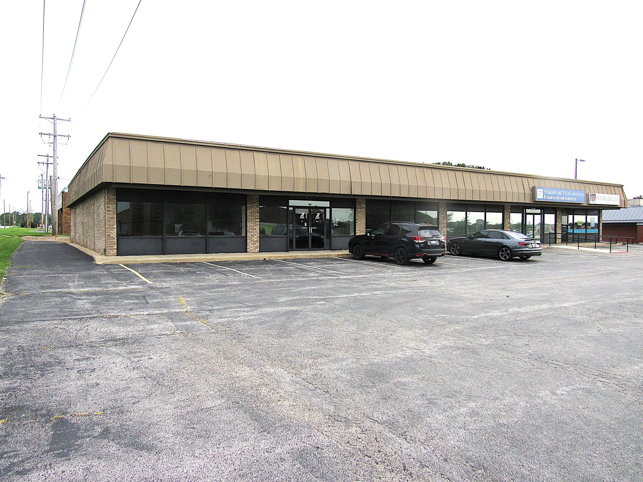 220 Regional Dr, Alton, IL for Rent