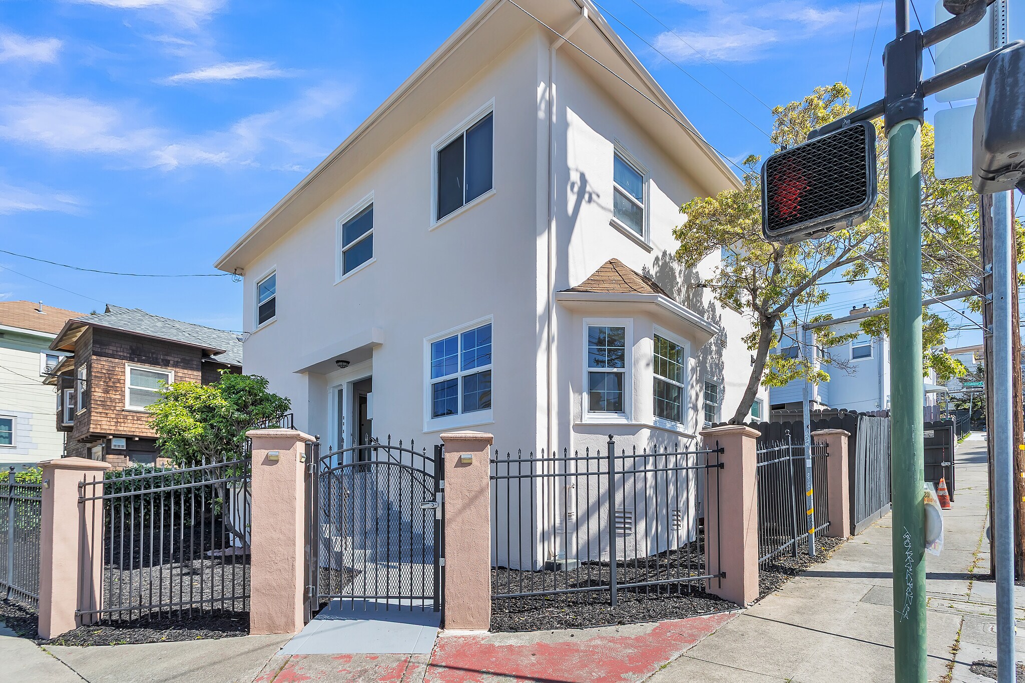 3300 Harrison St, Oakland, CA for Sale