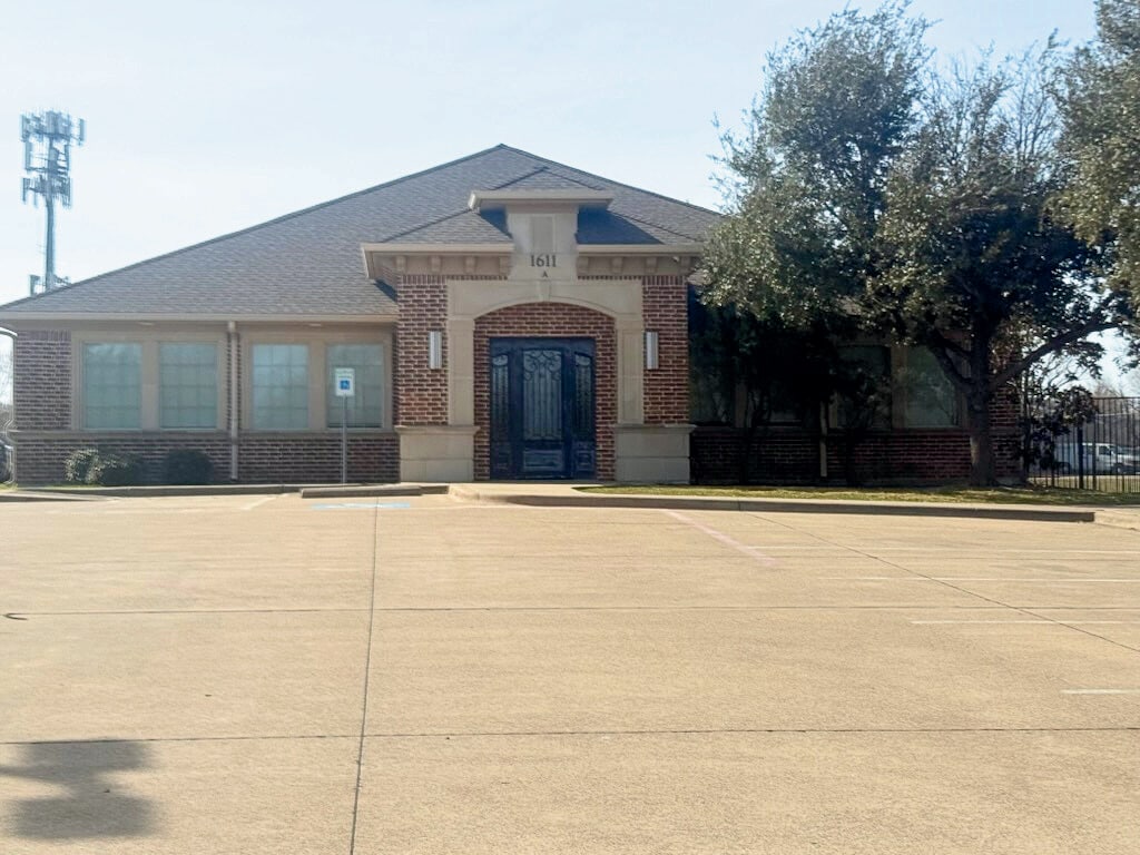 1611 N Belt Line Rd, Mesquite, TX for Rent