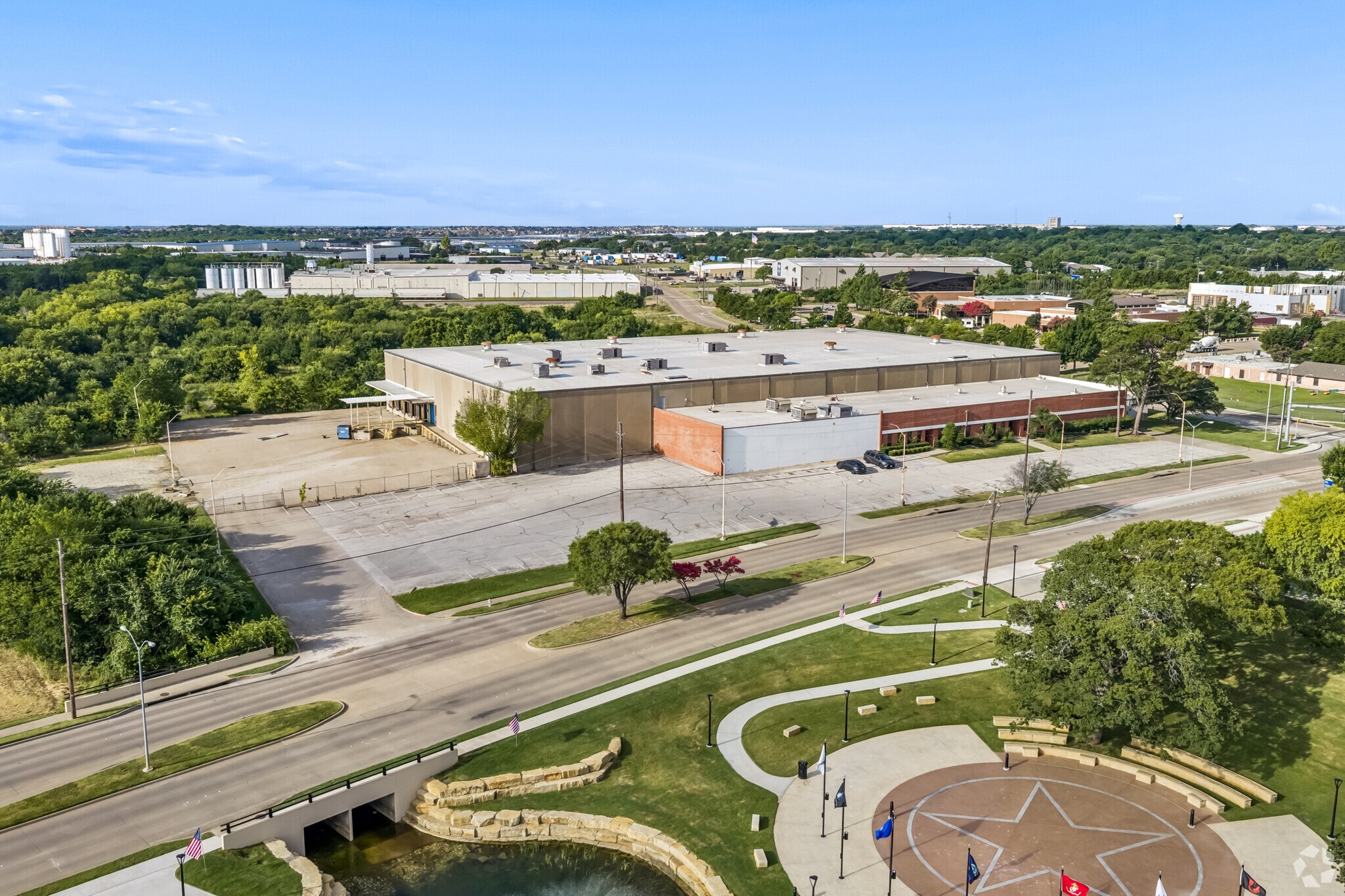 1500 E Broad St, Mansfield, TX for Sale
