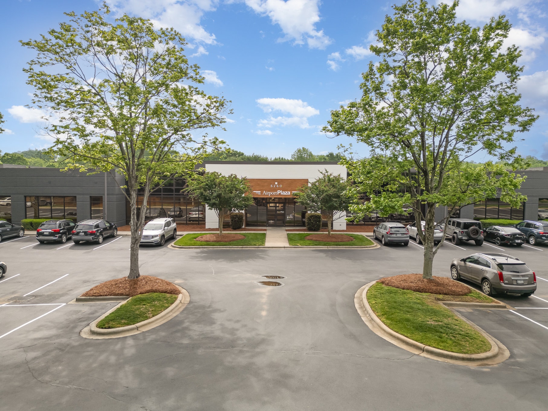 5260 Parkway Plaza Blvd, Charlotte, NC for Rent