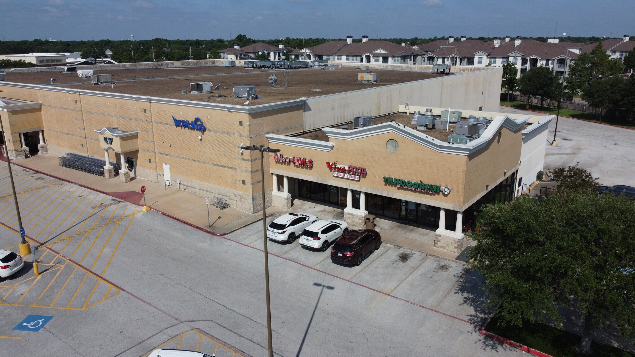 9105-9125 W Sam Houston Pky N, Houston, TX for Rent