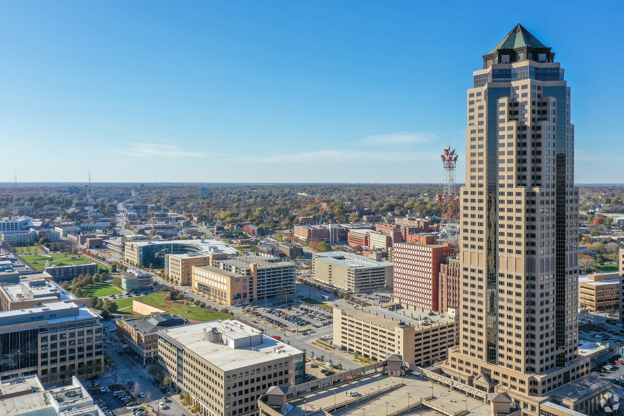 801 Grand Ave, Des Moines, IA for Rent