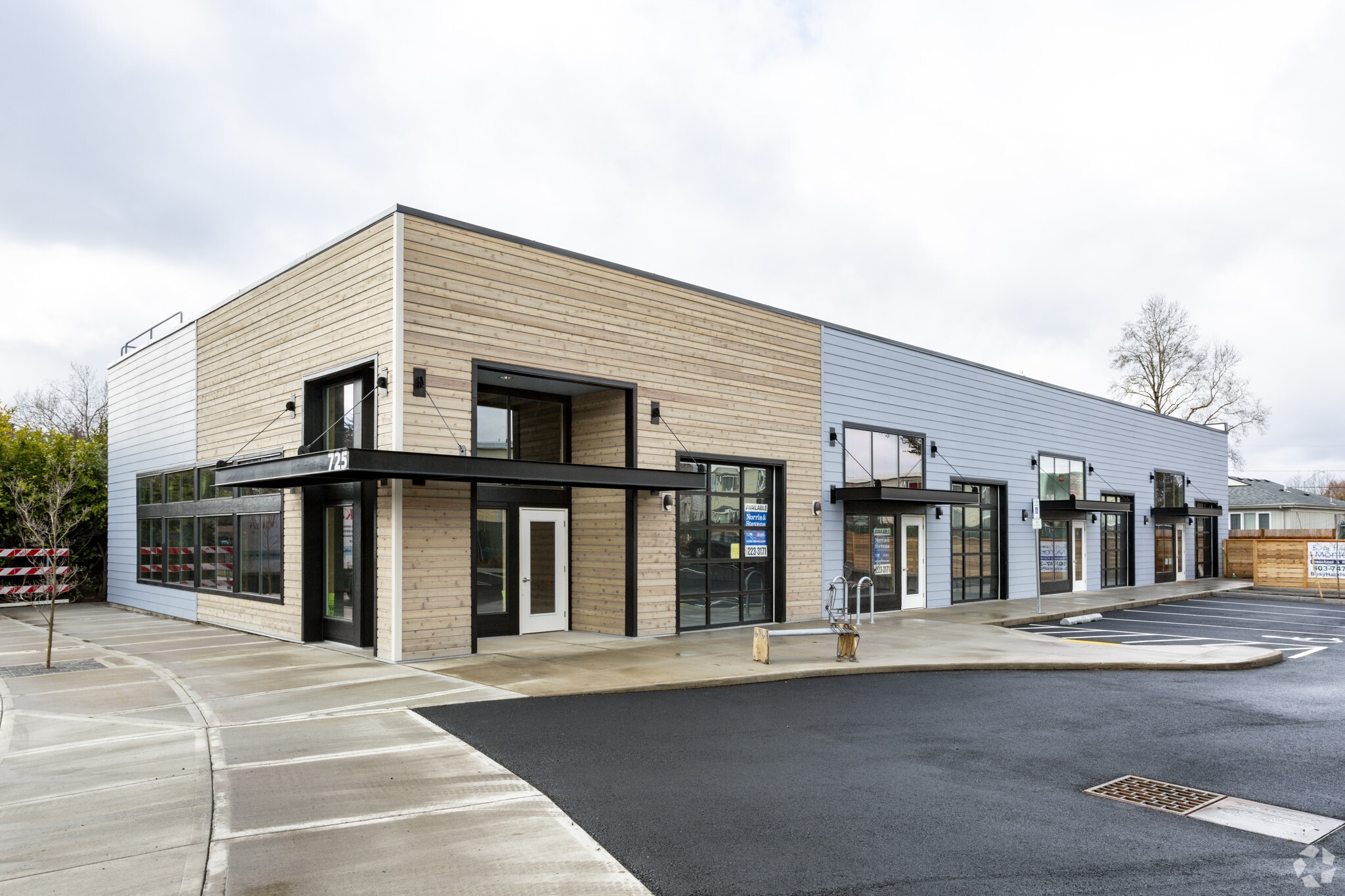 725 NW Dale Ave, Portland, OR for Rent