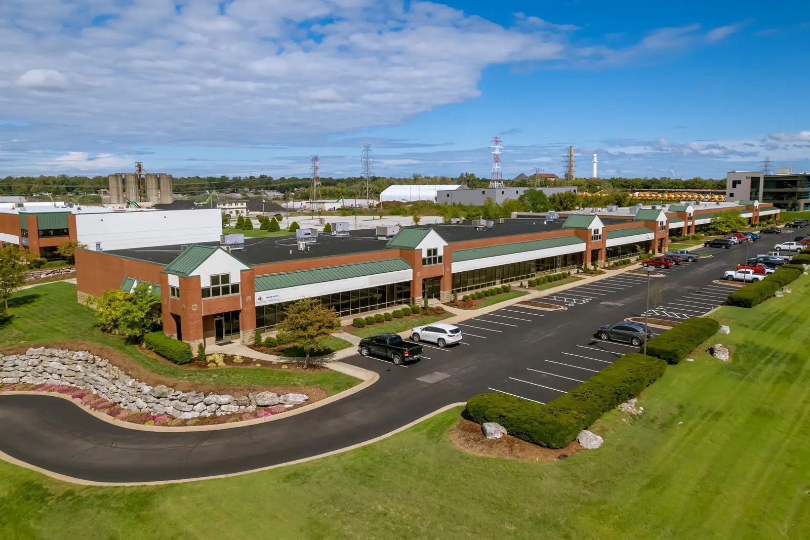 2720-2736 River Green Cir, Louisville, KY for Rent