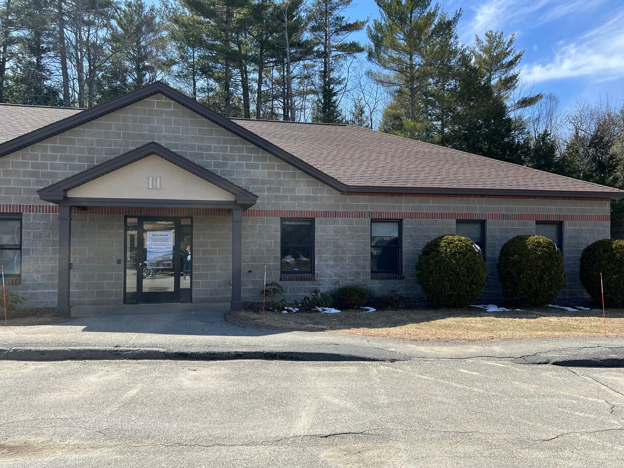 11 Evergreen Dr, Oakland, ME for Sale