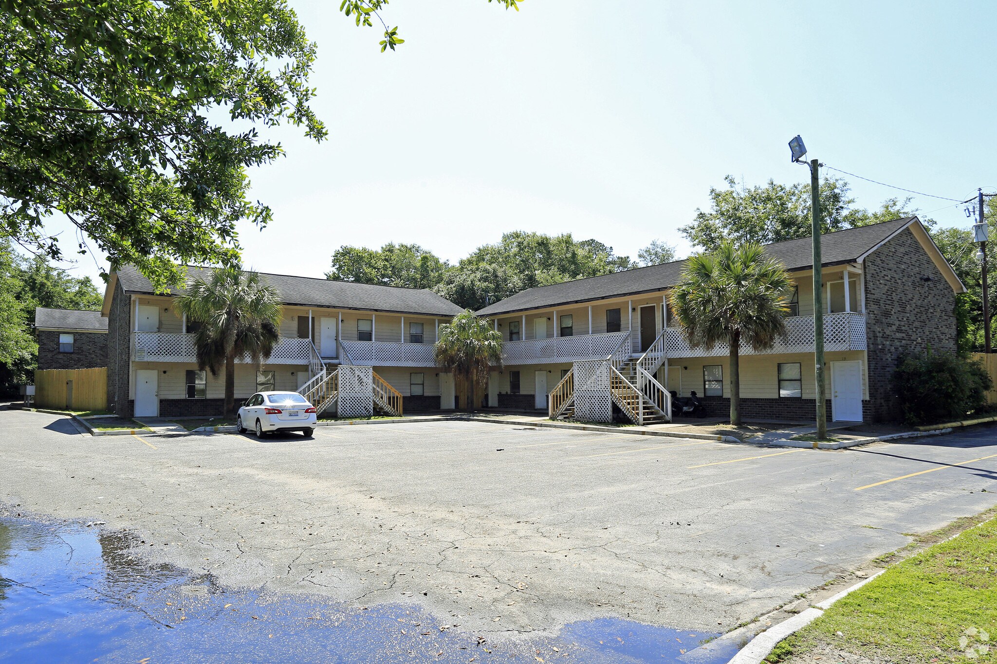 5735 Chatham Ave, North Charleston, SC for Sale