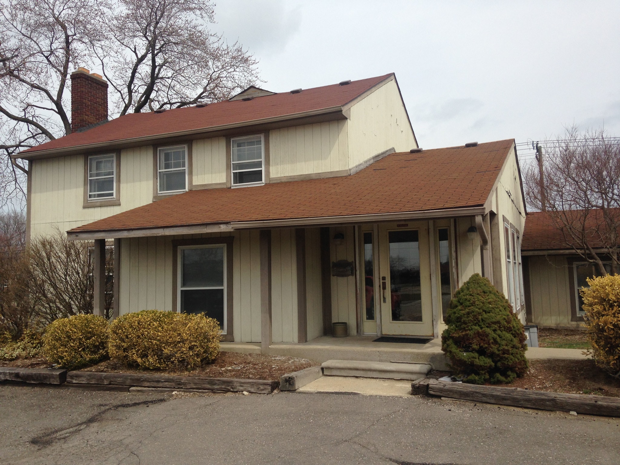 17735 Fort St, Riverview, MI for Rent