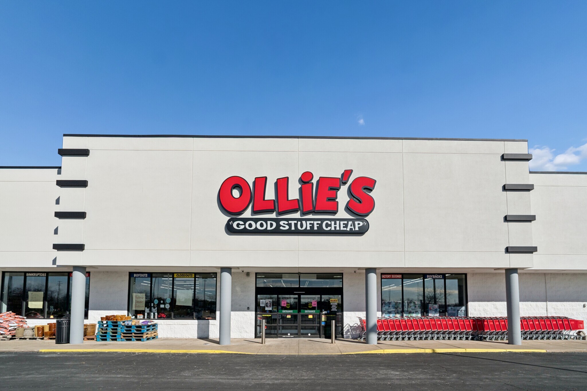 2350 Sycamore Rd, Dekalb, IL for Rent