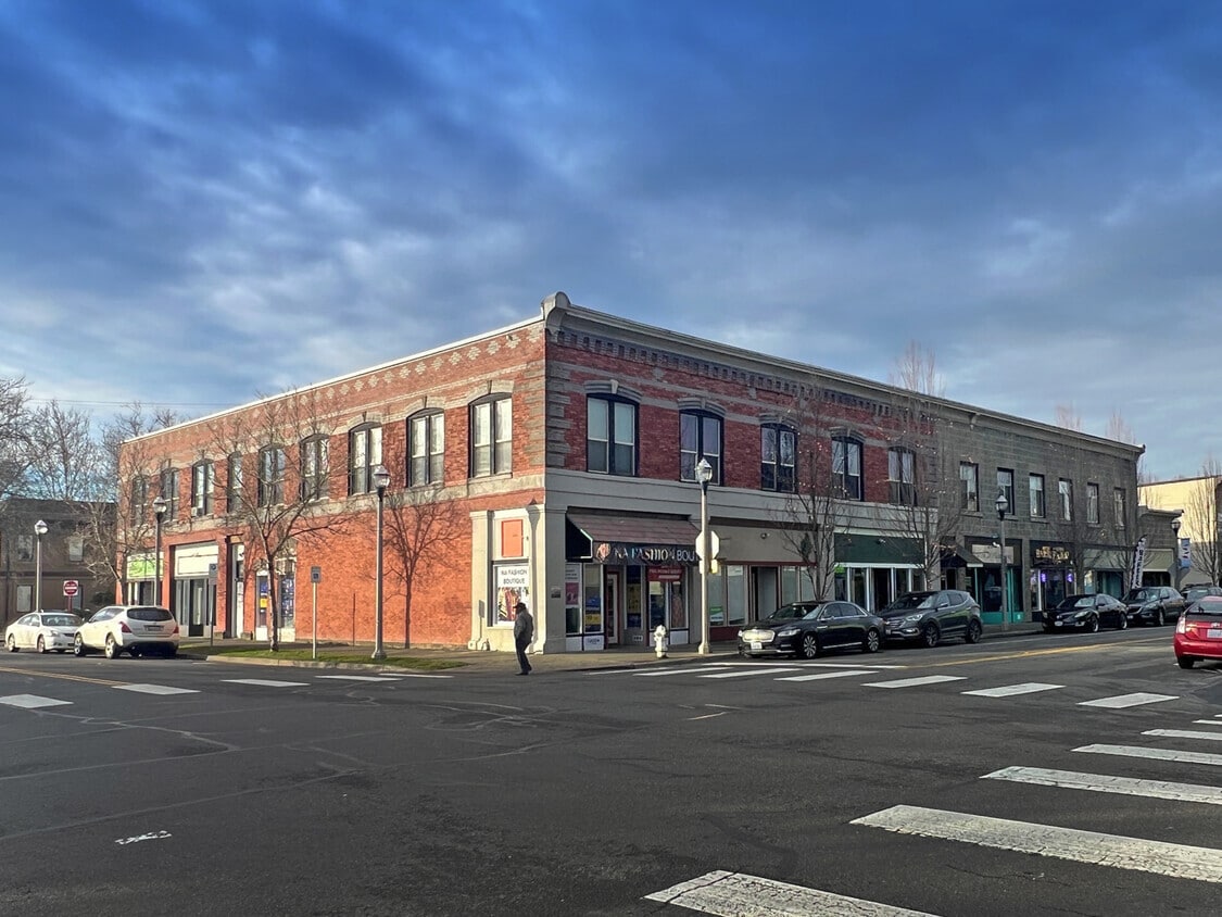 223-235 1st Ave, Kent, WA for Rent