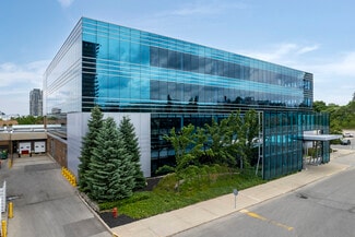 Waterloo, ON Retail - 50 Westmount Rd N