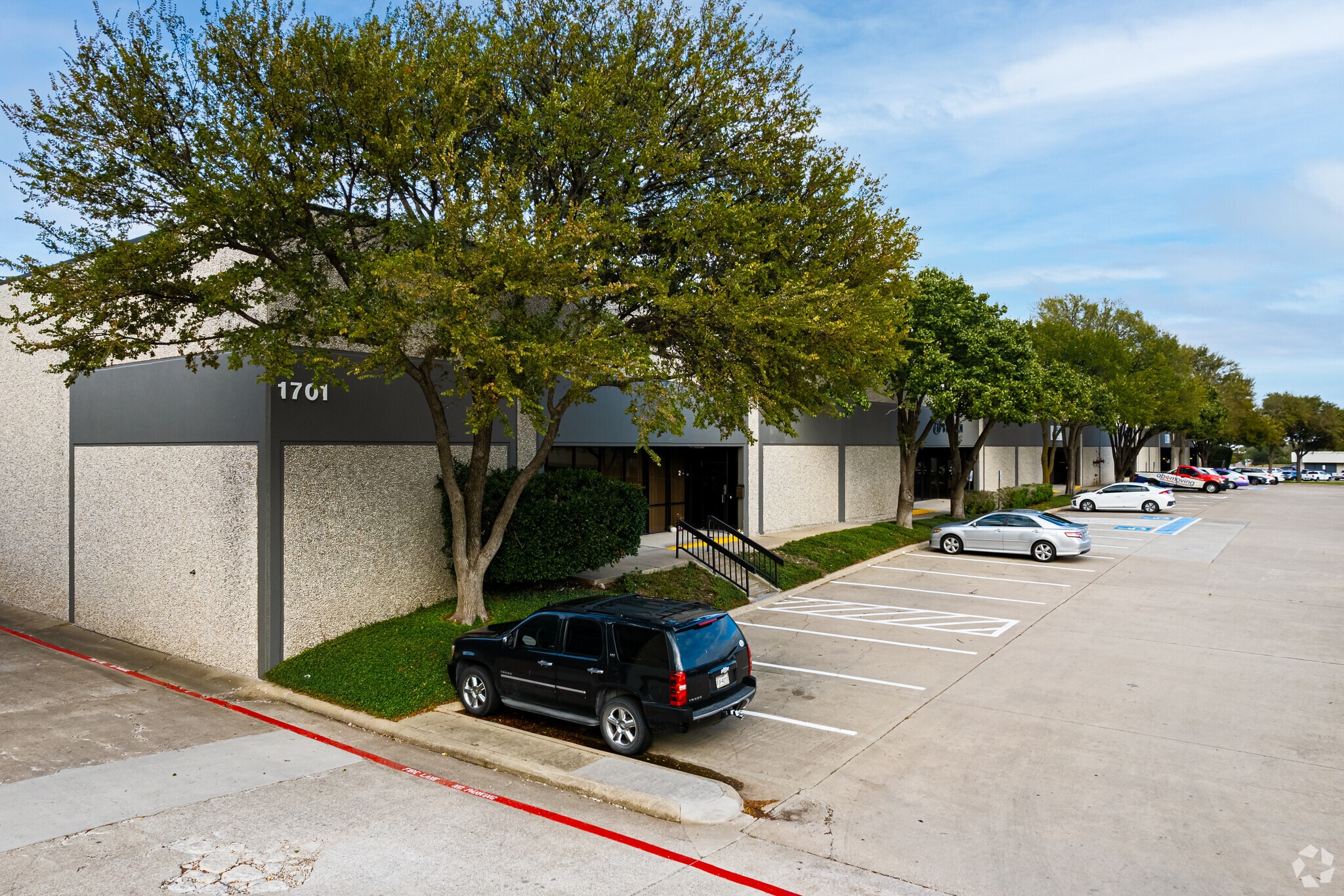 1701 Summit Ave, Plano, TX for Rent