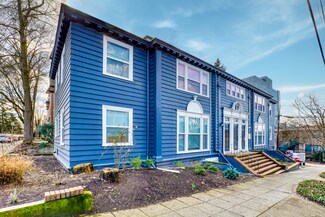 Seattle, WA Apartments - 1417 NE 55th St