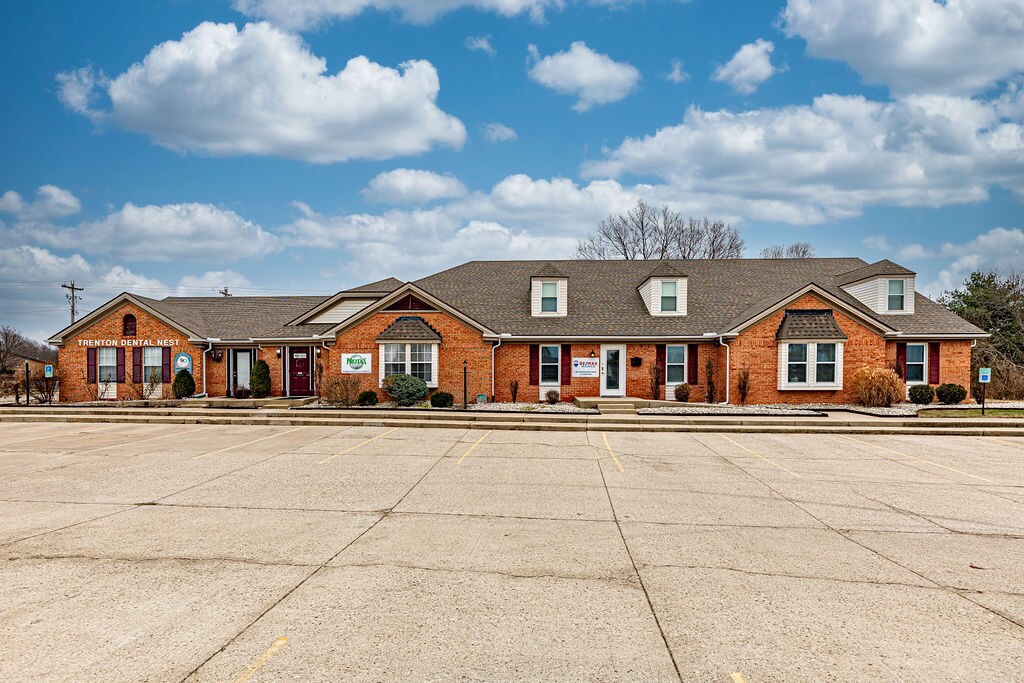 304 Edgewood Dr, Trenton, OH for Rent