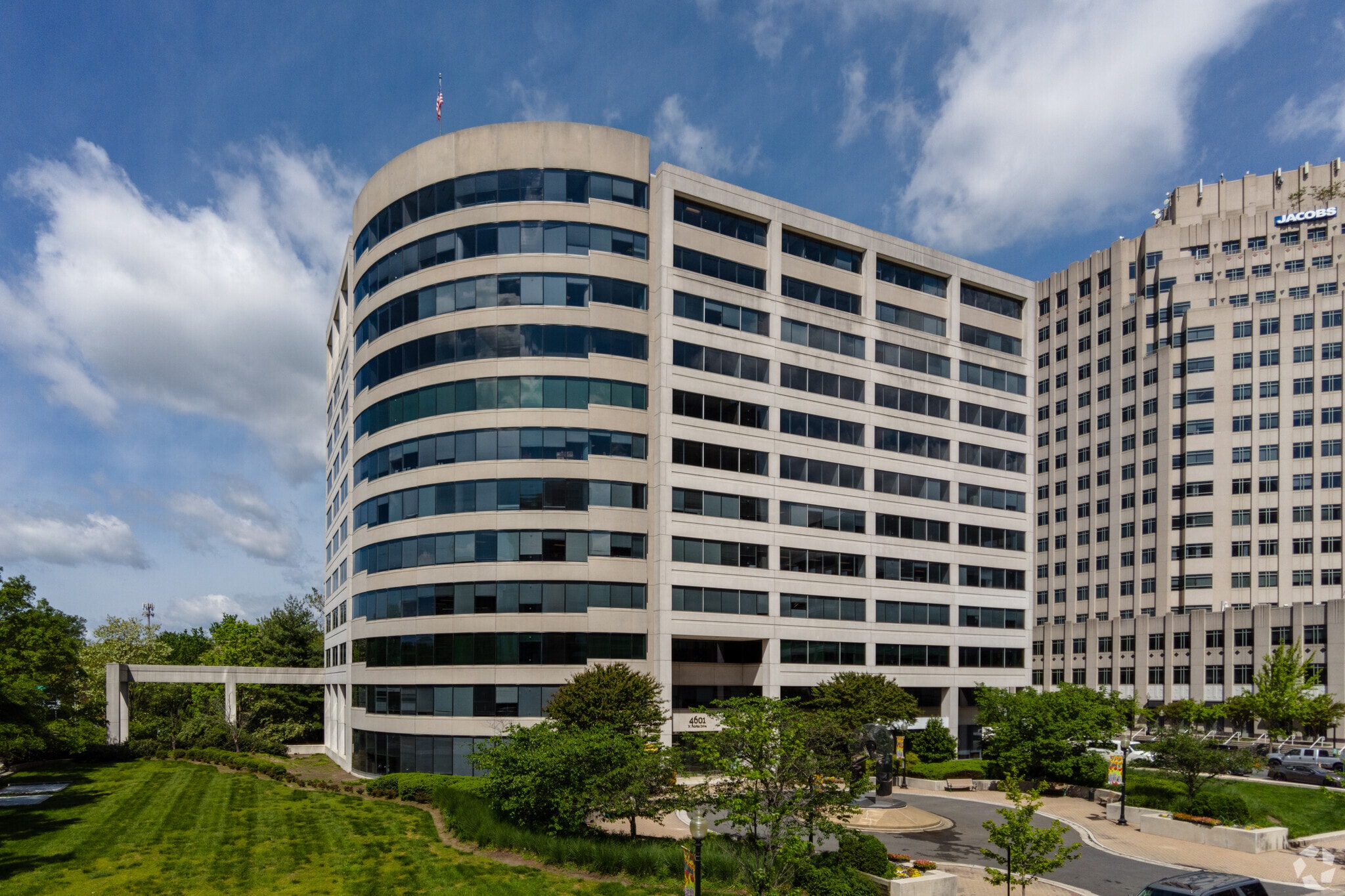 4601 N Fairfax Dr, Arlington, VA for Rent