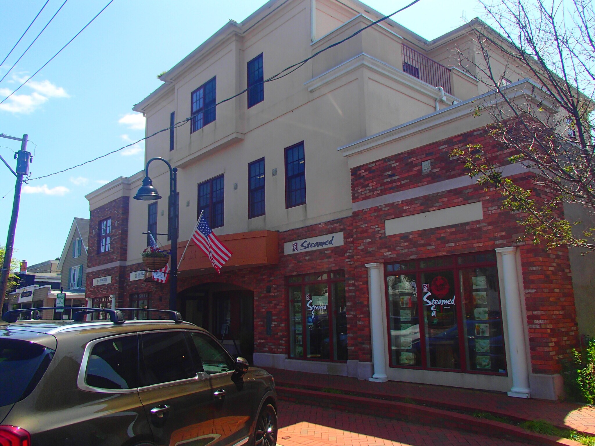 670 Boston Post Rd, Madison, CT for Rent