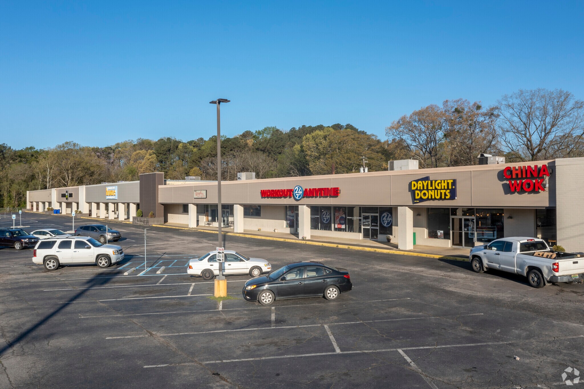 7480 Parkway Dr SW, Leeds, AL for Rent