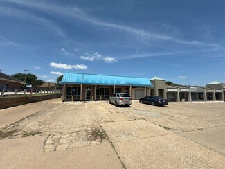 DeSoto, TX undefined - 233 N Hampton Rd