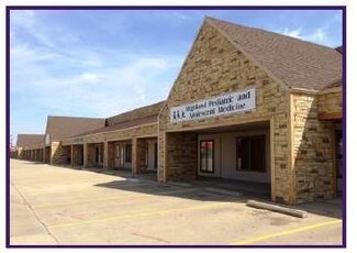 Highland, IL Office/Retail - 1300 Mercantile Dr Highland, IL Office/Retail - 1300 Mercantile Dr
