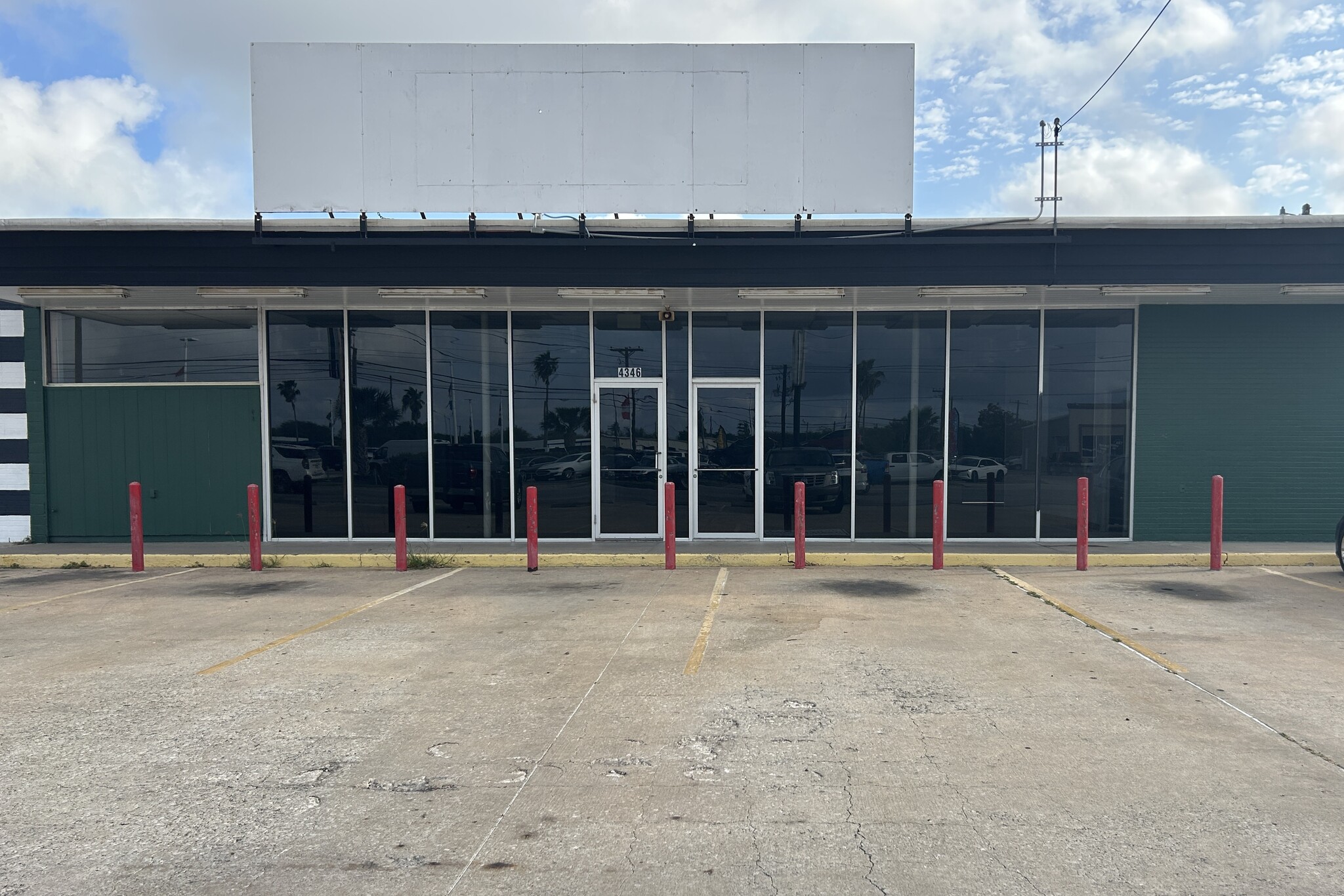4346 S Staples St, Corpus Christi, TX for Rent