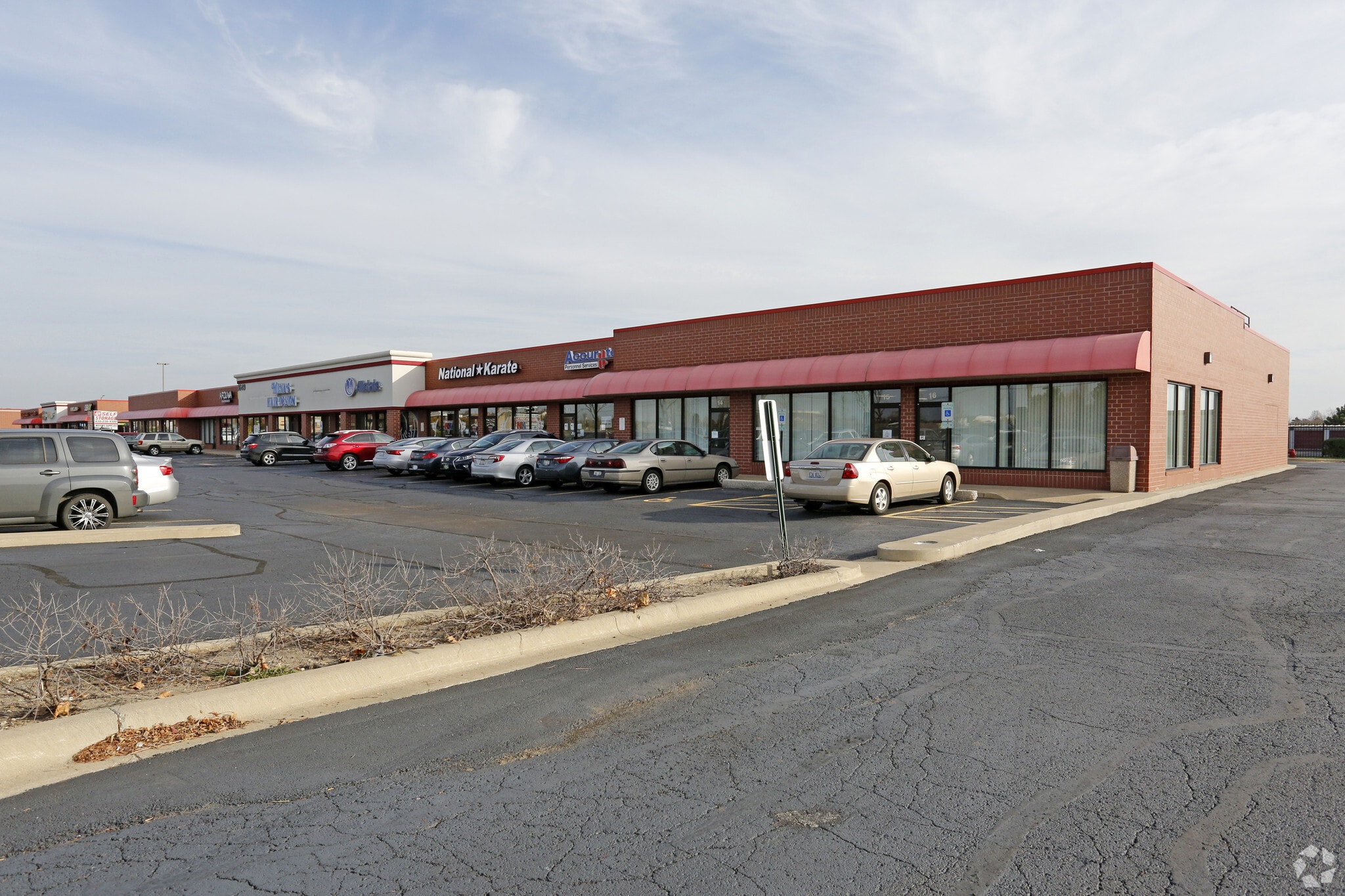 1649 Montgomery Rd Aurora, IL 60504 Retail Property for Lease on